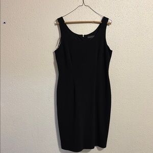 Jessica Howard Classic Black Mini Dress